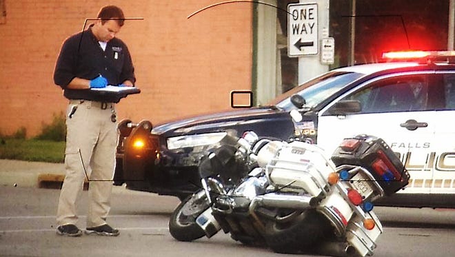 Car-motorcycle crash at 10th Street and Franklin Avenue